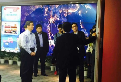 上海电视台使用九畅智能定制触控一体机