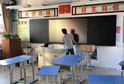 上海九畅智能纳米黑板应用西藏6中学